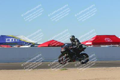 media/Nov-06-2023-Moto Forza (Mon) [[ce023d0744]]/4-Beginner Group/Session 4 (Finish Line Checker)/